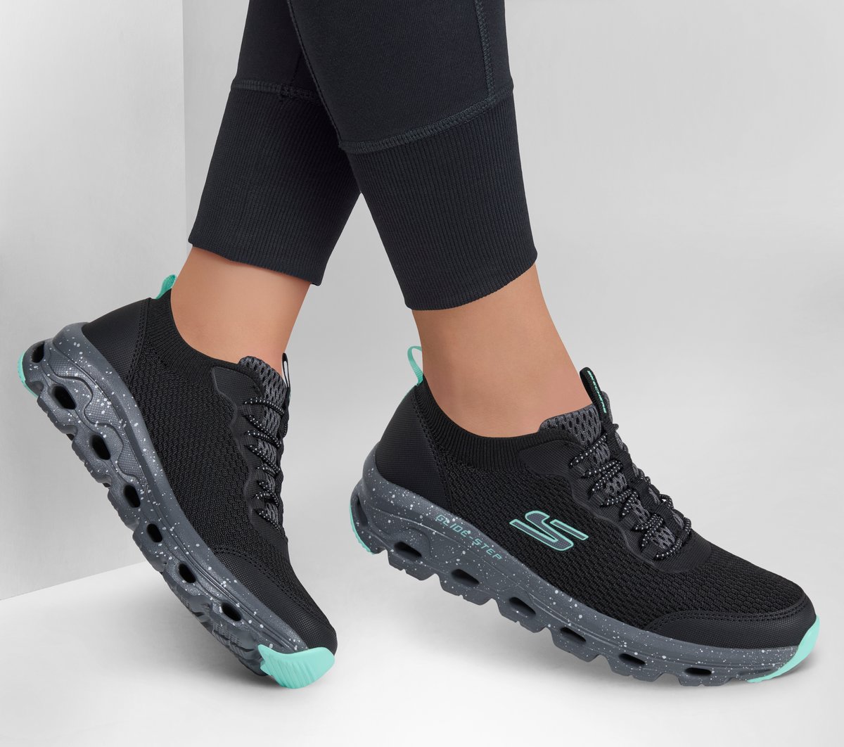 Skechers Glide-Step Sole - Horace Lake
