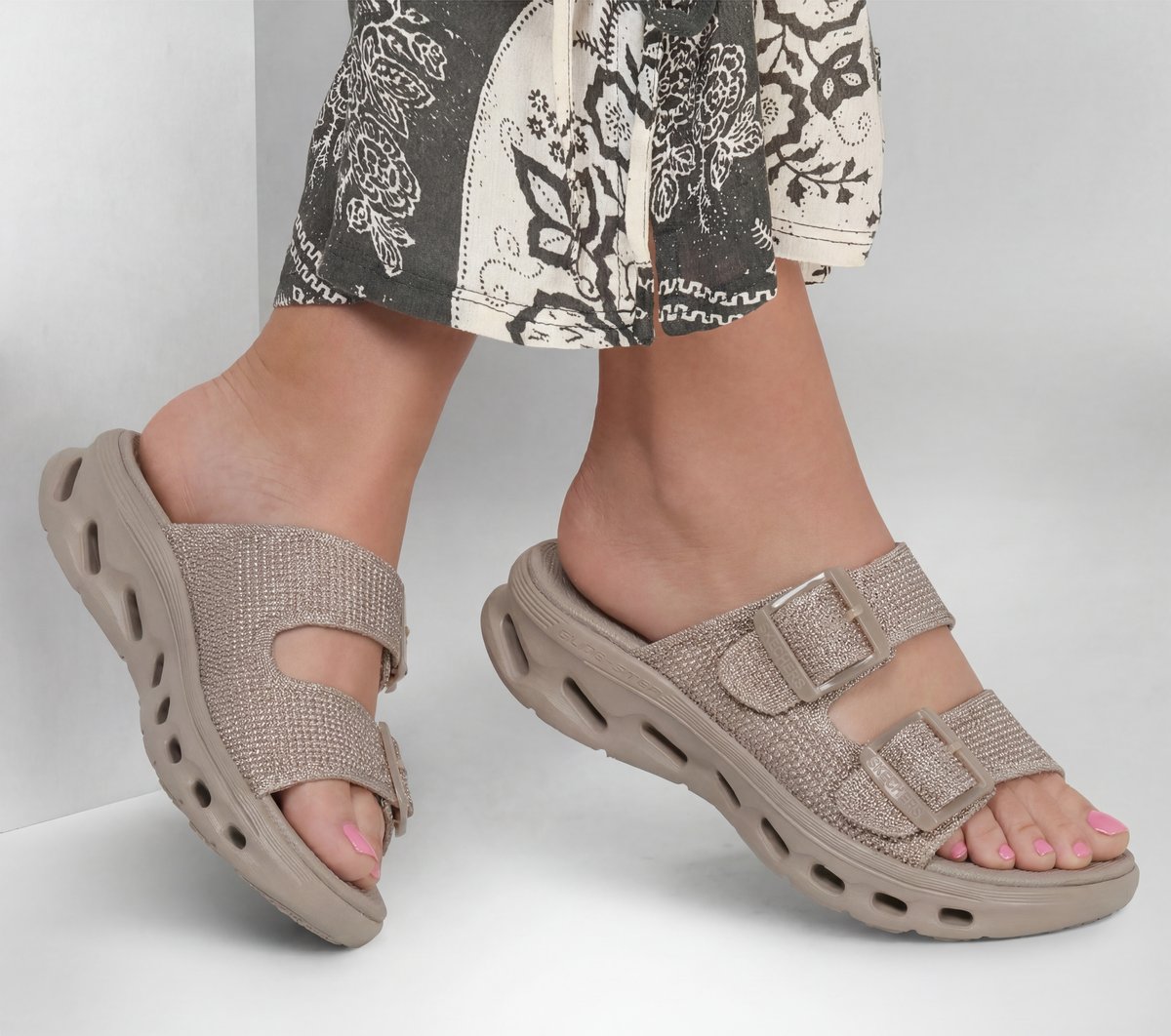 Skechers GO WALK Glide-Step 2.0 Sandal - Eloise