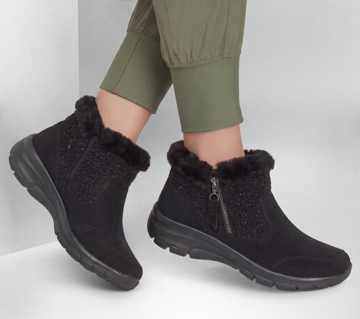 Skechers Relaxed Fit: Easy Going - Warm Emotions